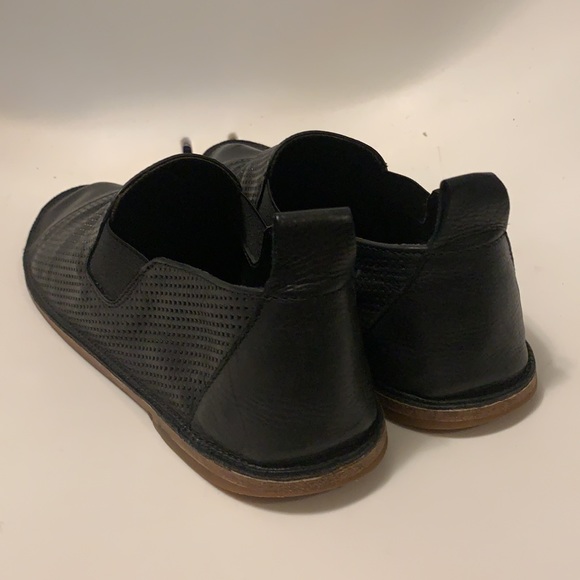 Vince leather flat sz 7 - Picture 5 of 9